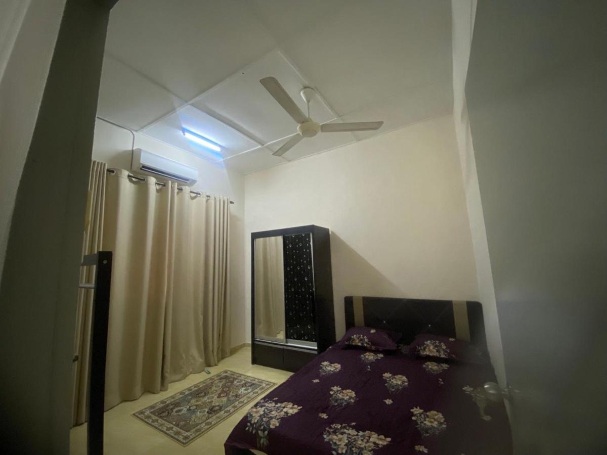 Iman Homestay - Islam Only Kuantan Esterno foto